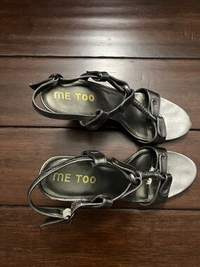 me too Silver Strappy T-Bar Women's Sandals